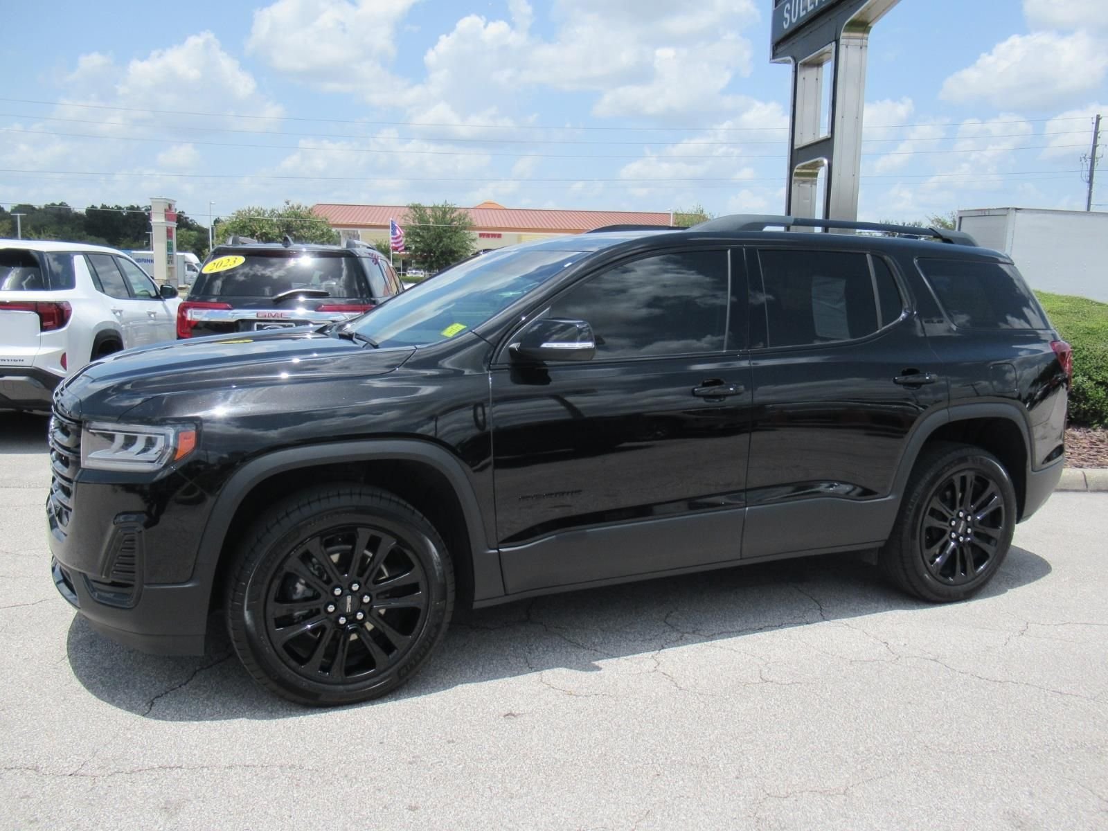 Used 2023 Black GMC SLE image 4