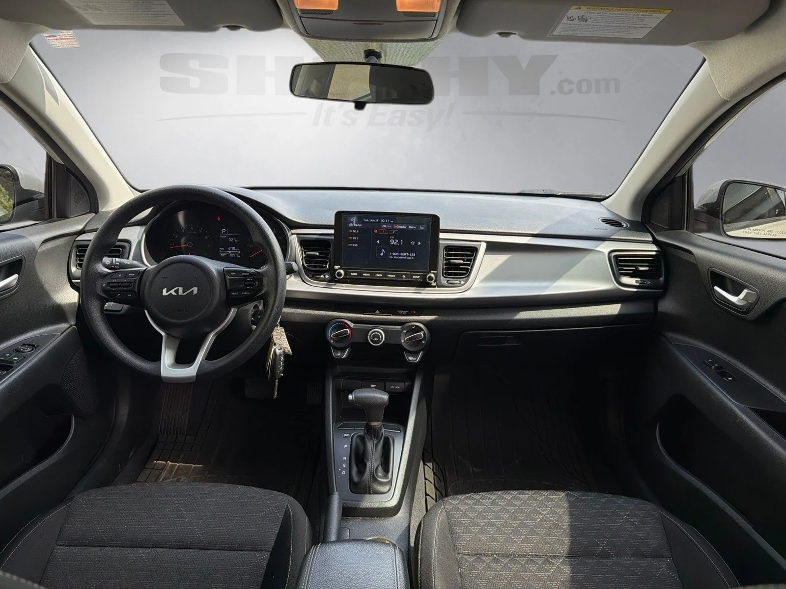 Used 2022 Silver Kia S image 3