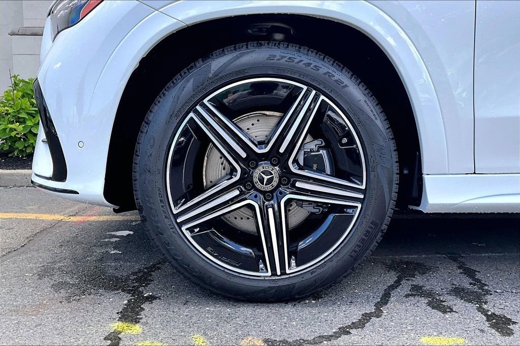 New 2026 MANUFAKTUR Moonlight White Metallic Mercedes-Benz GLE 350 image 26