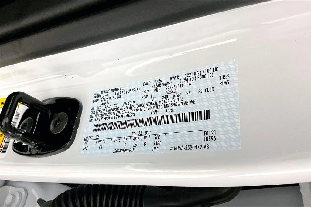 New 2026 Oxford White Ford XLT image 12