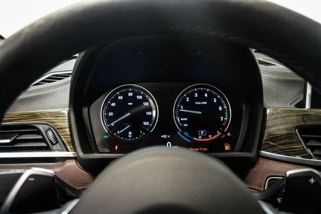 Used 2018 Blue BMW sDrive28i image 32