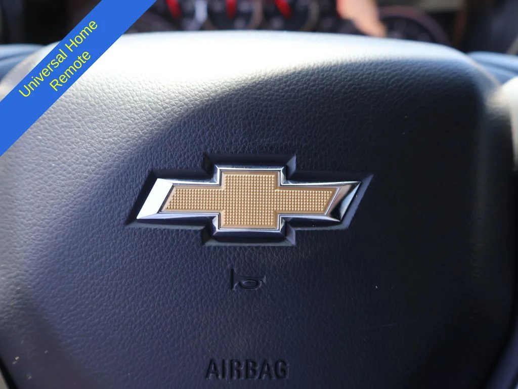 Used 2020 Summit White Chevrolet LT image 27