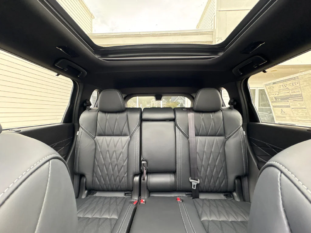 New 2026 Gray Mitsubishi SEL image 45
