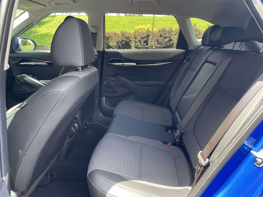 Used 2023 Blue Kia S image 10
