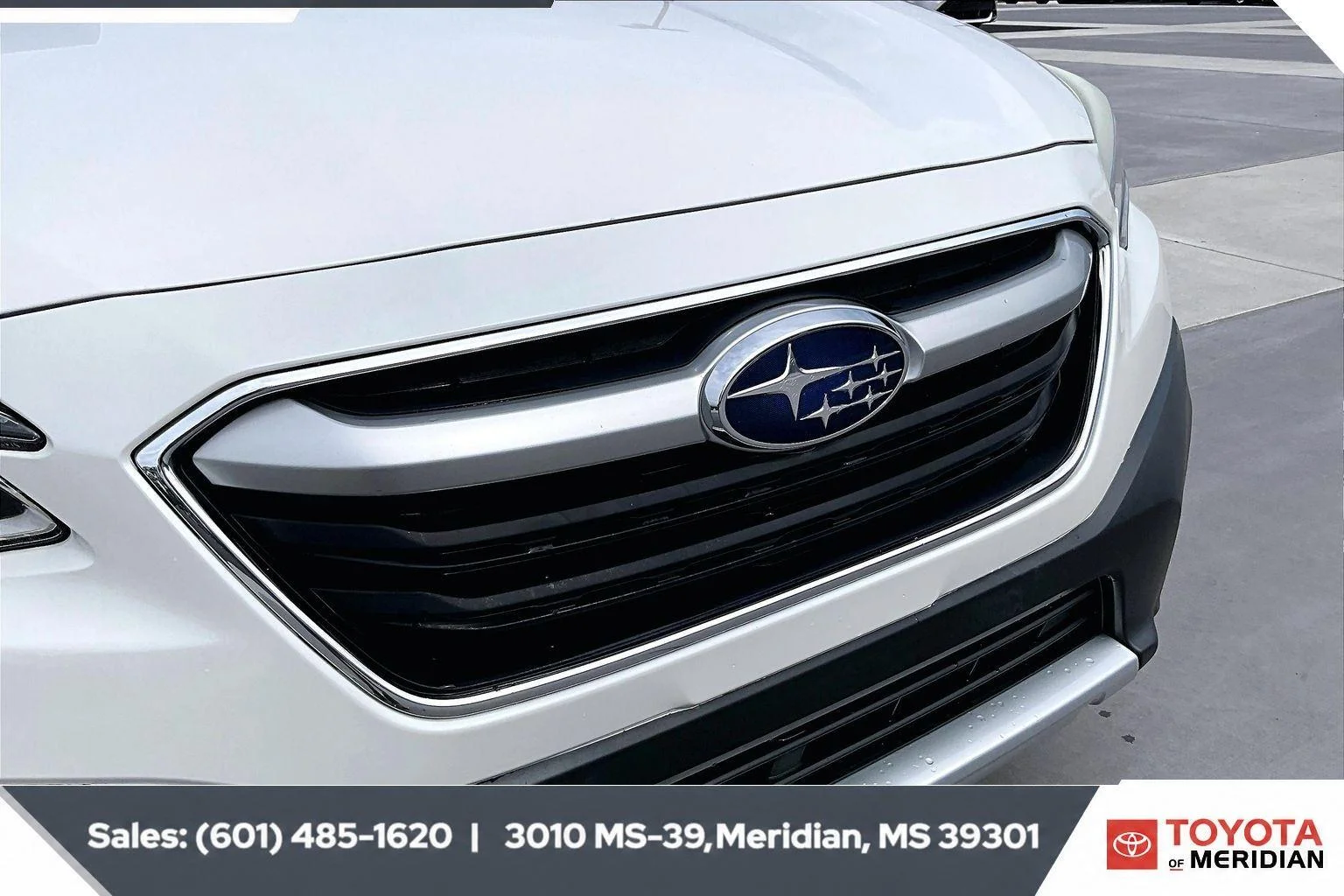 Used 2022 White Pearl Subaru Limited image 21