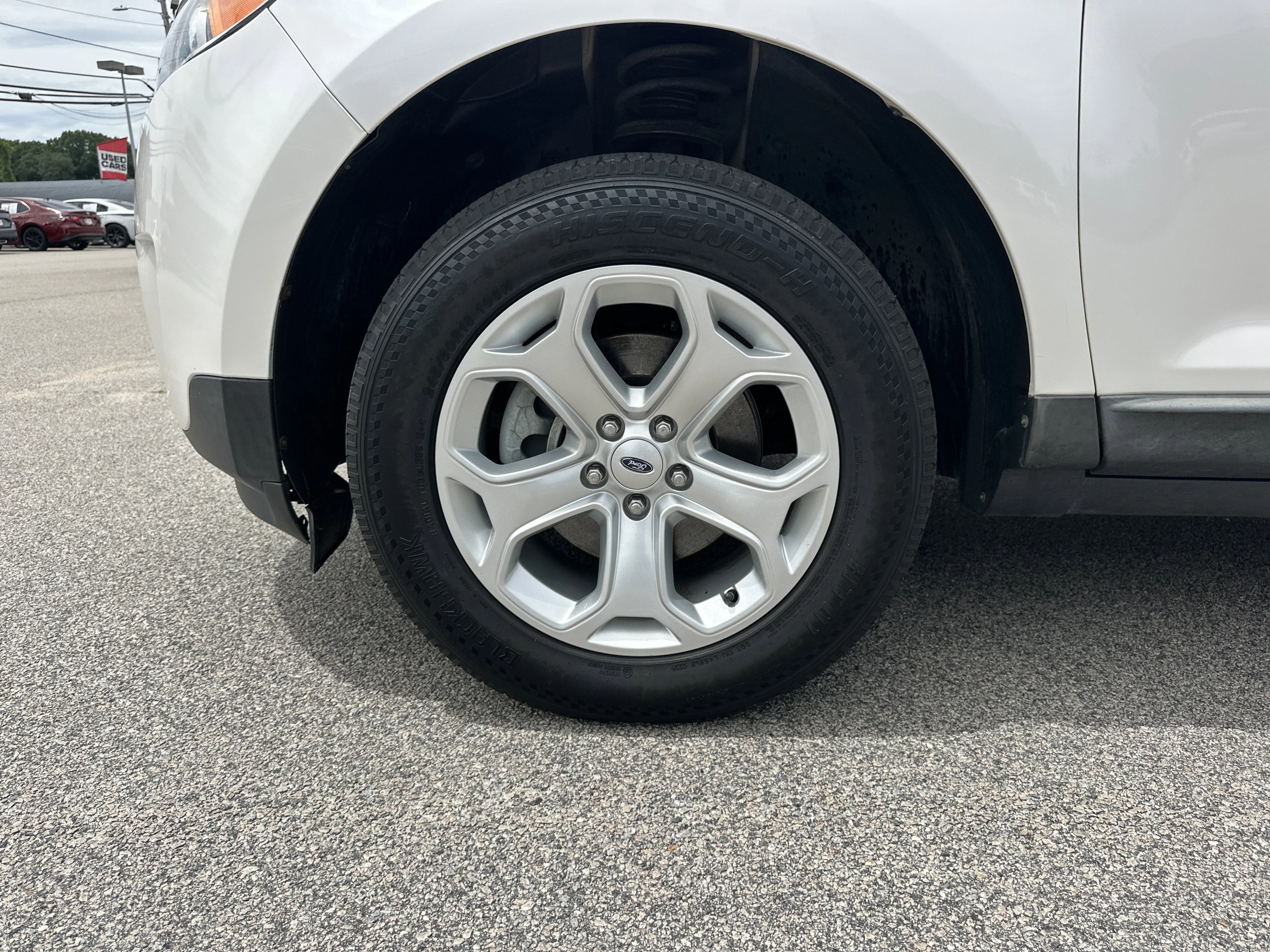 Used 2011 White Platinum Metallic Tri-Coat Ford SEL image 11