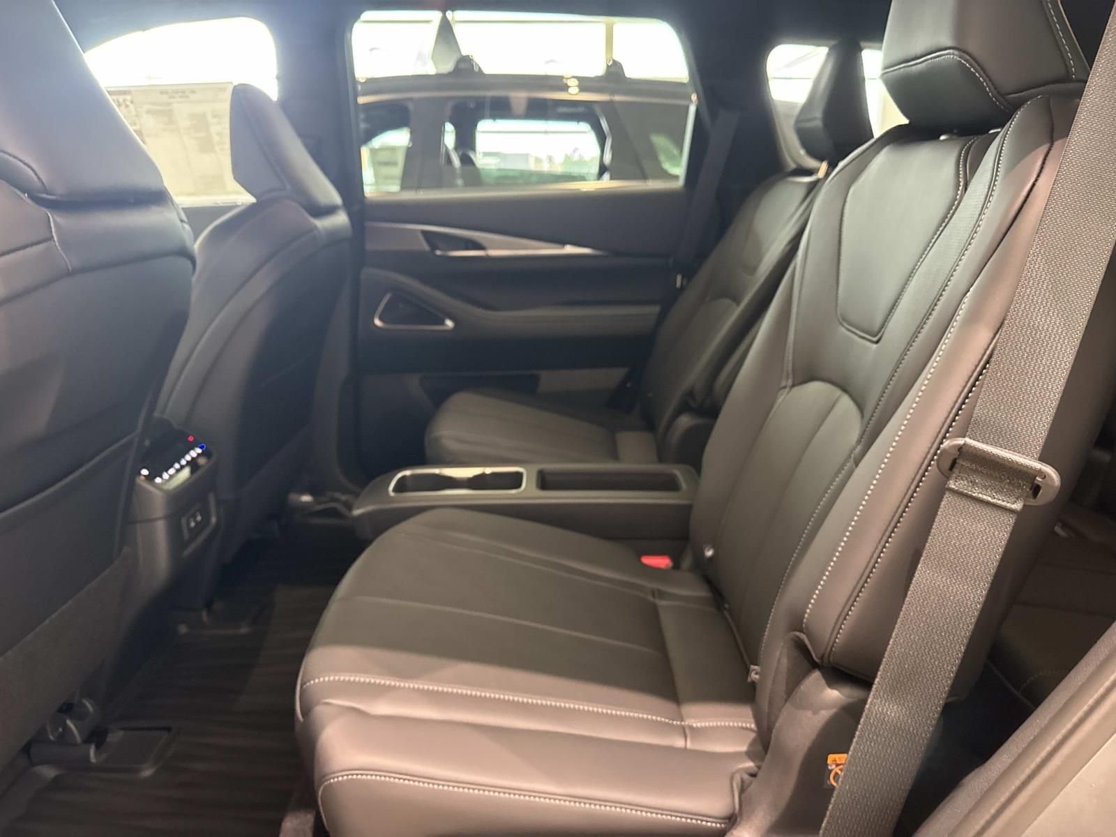 New 2027 GRAPHITE SHADOW INFINITI Sport AWD image 9