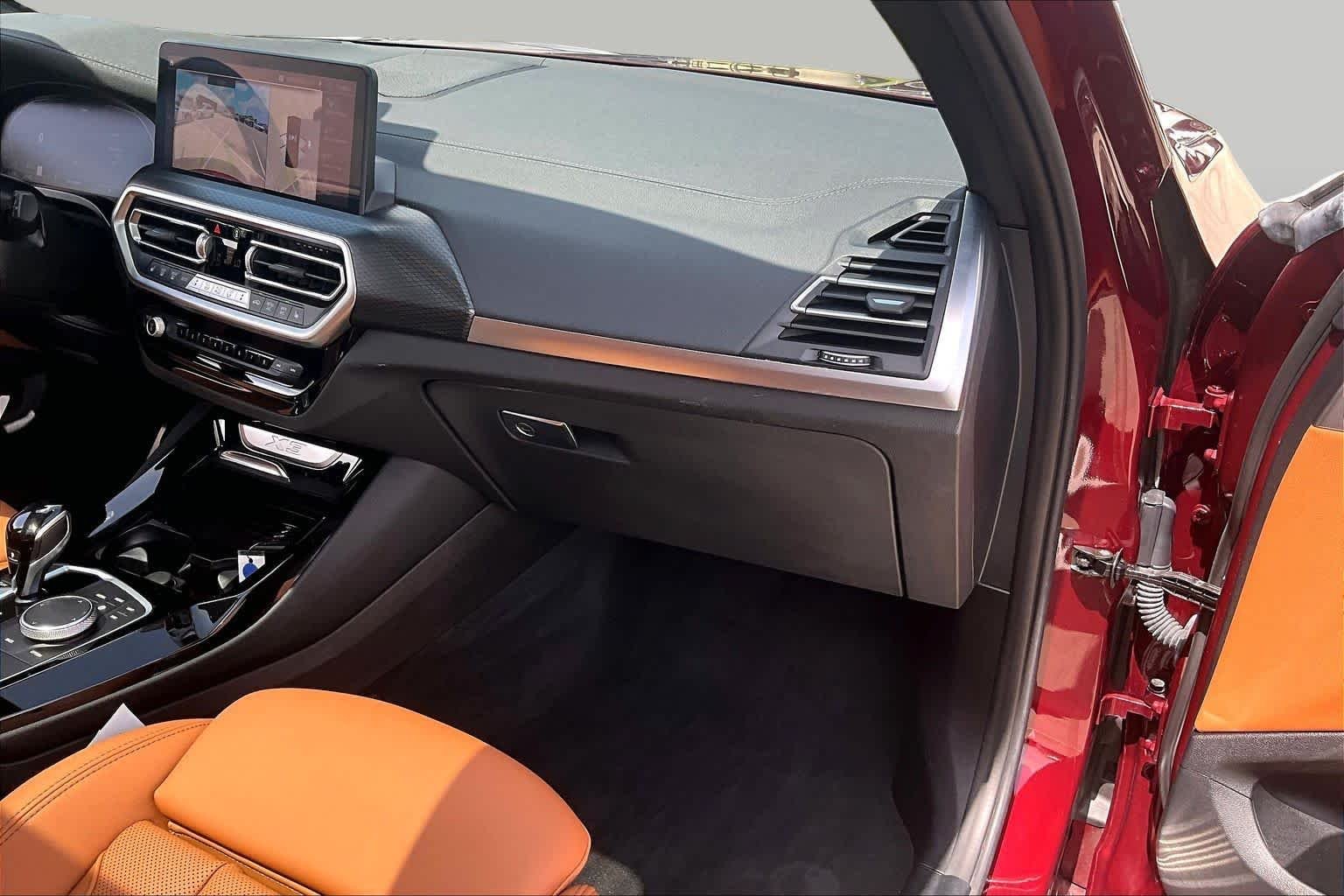 Used 2023 Aventurin Red Metallic BMW sDrive30i image 18