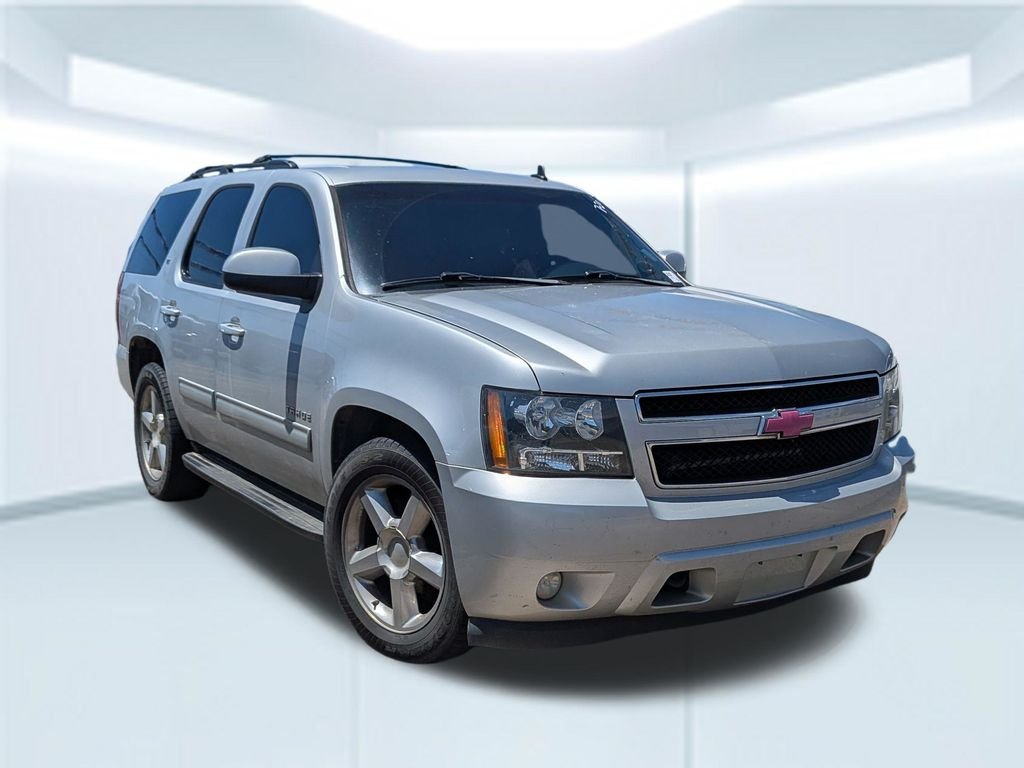 Used 2010 Silver Chevrolet LT image 6