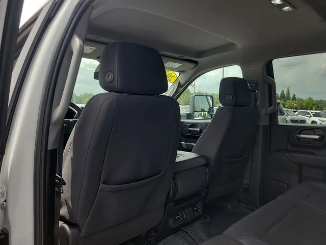 Used 2024 White Chevrolet Custom image 13