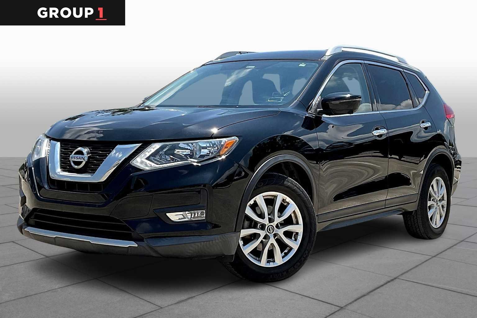 2017 Nissan Rogue SV FWD's photo