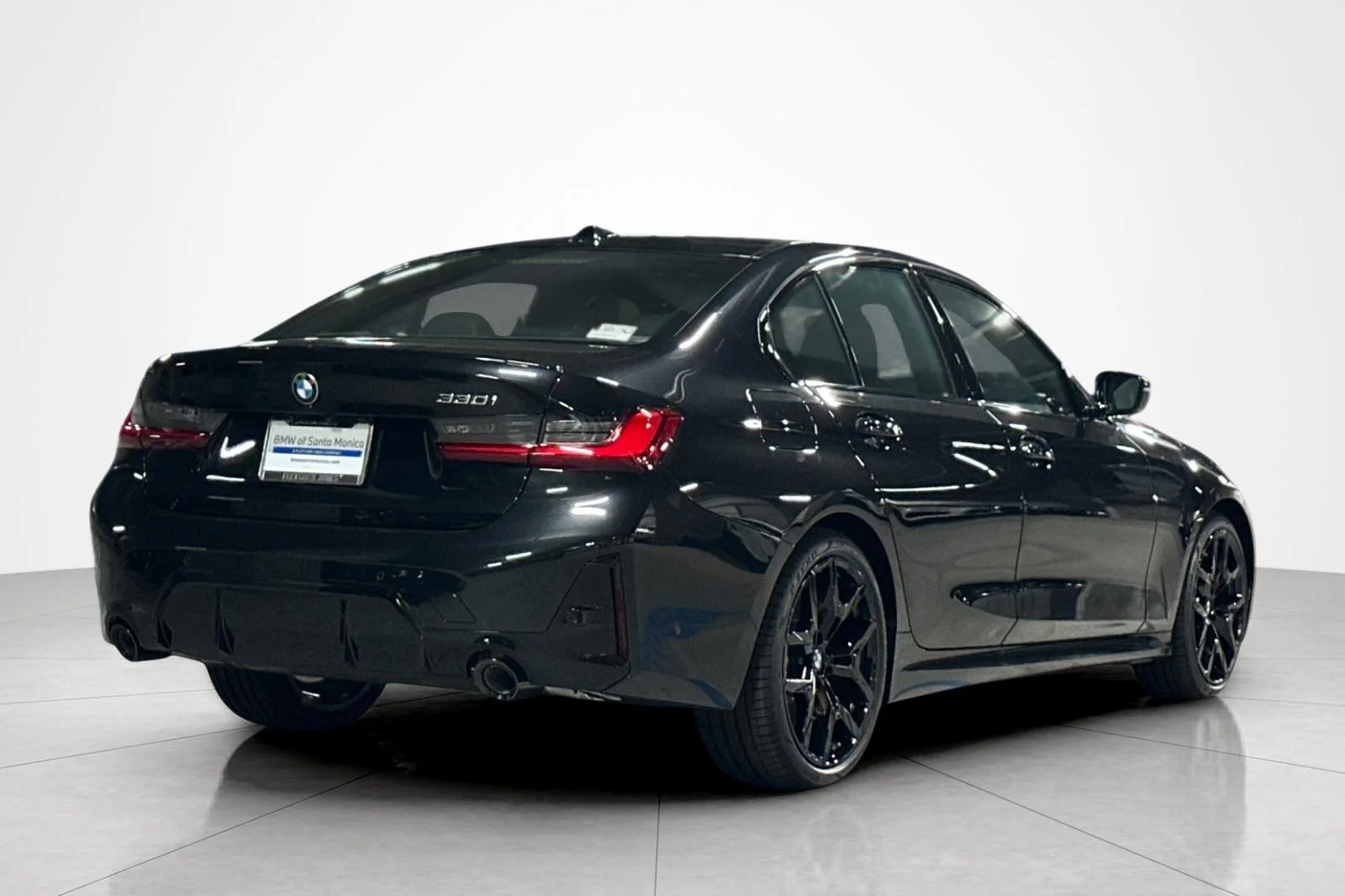 New 2026 Black Sapphire Metallic BMW 330i NA image 5