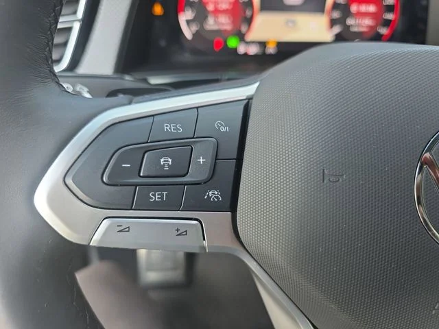 Used 2025 Gray Volkswagen 2.0T SEL Premium R-Line image 18