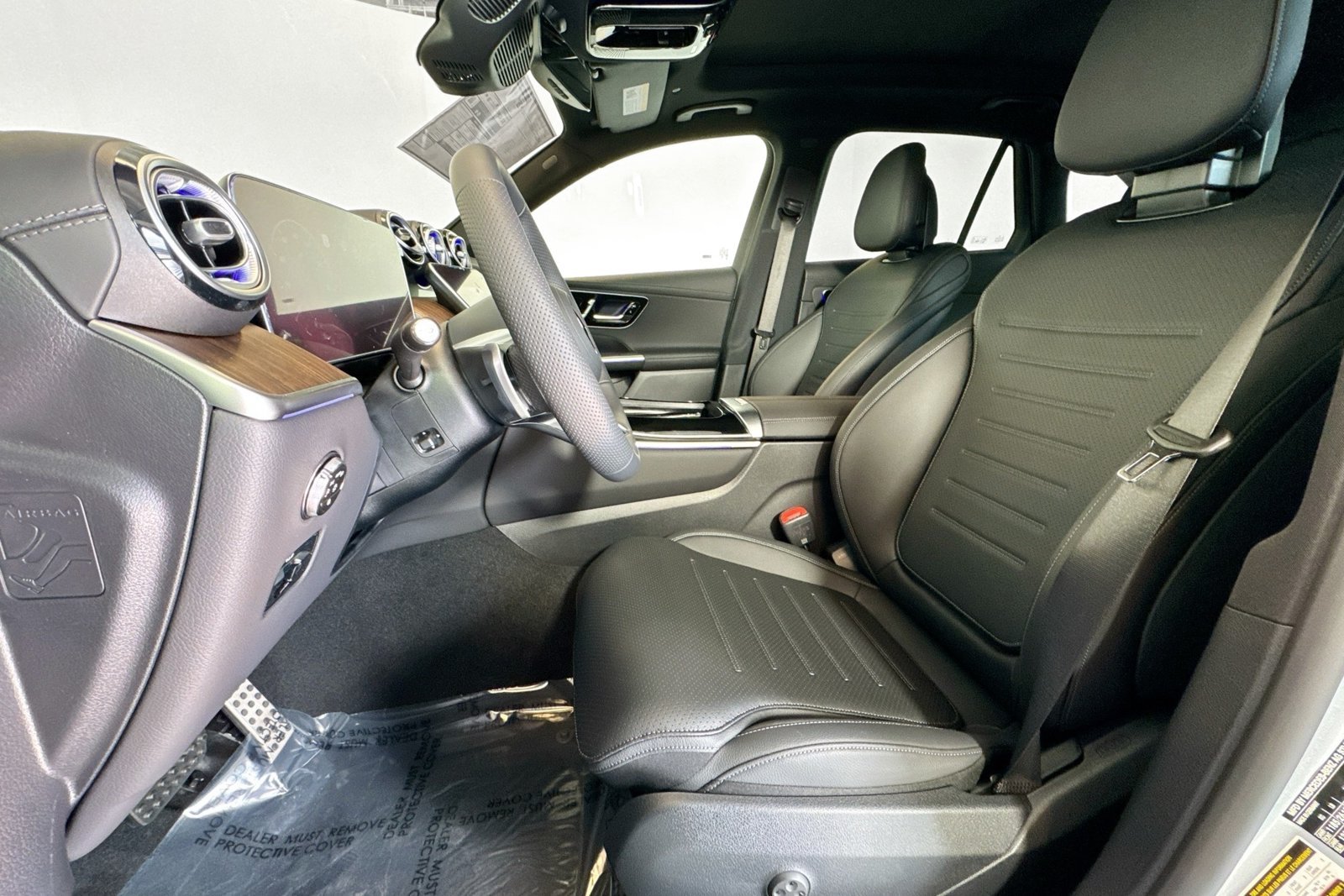 New 2026 Cirrus Silver Metallic Mercedes-Benz GLC 300 image 18
