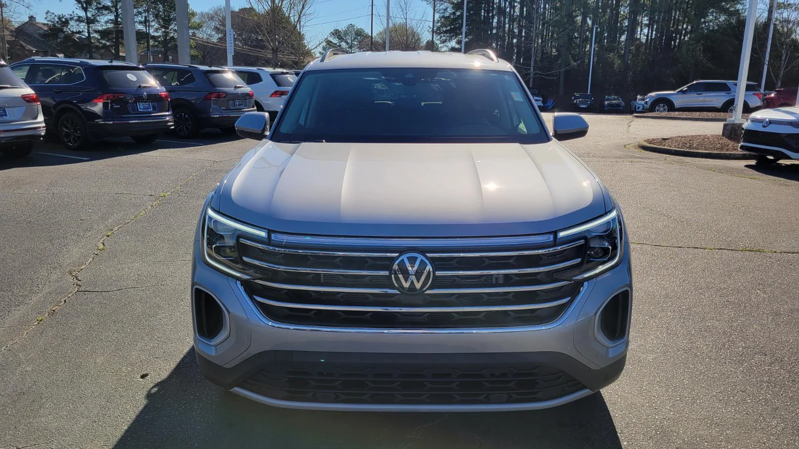 New 2026 Silver Mist Metallic Volkswagen 2.0T SE w/Technology image 8
