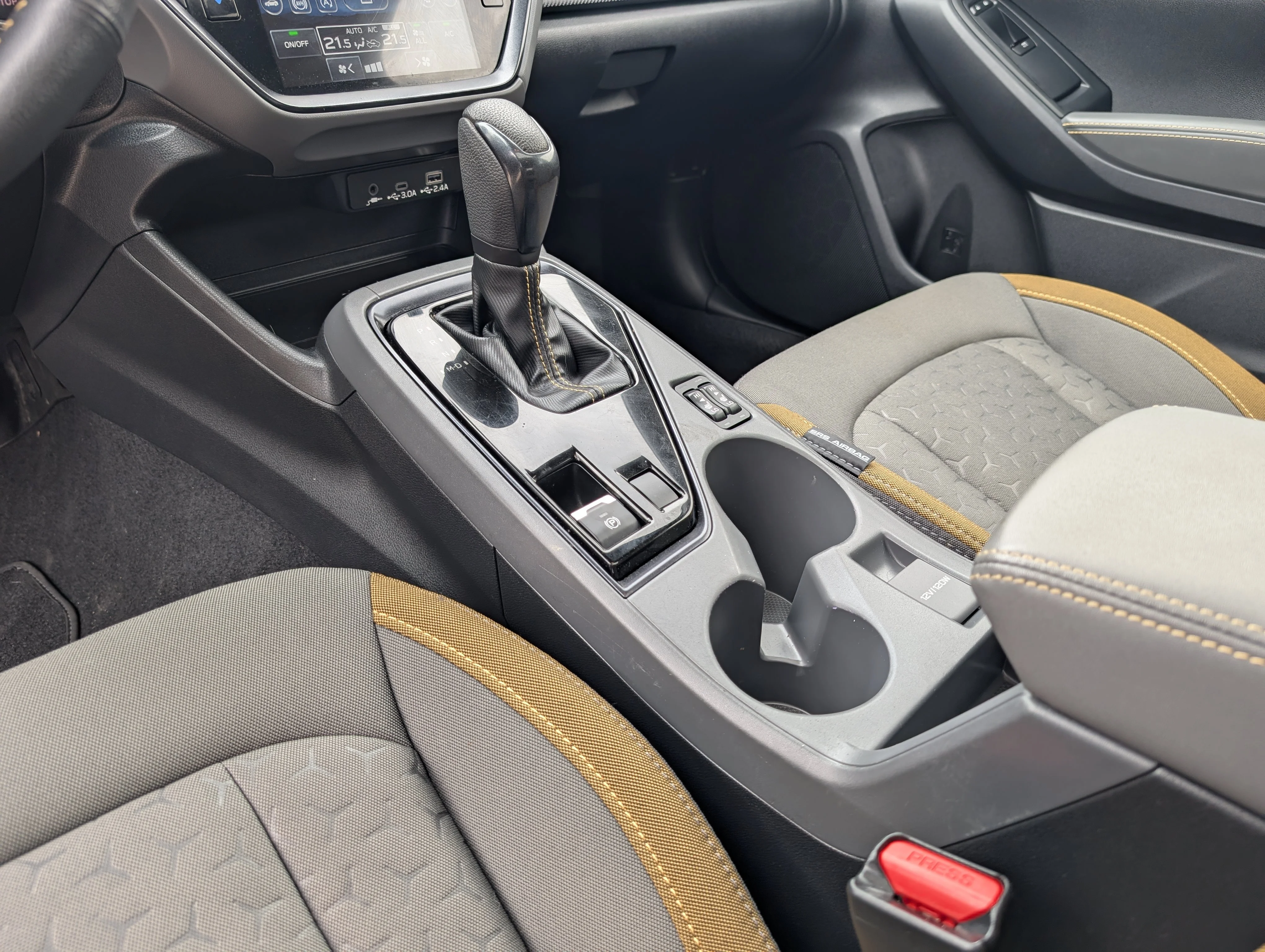Used 2024 Blue Subaru Onyx image 31