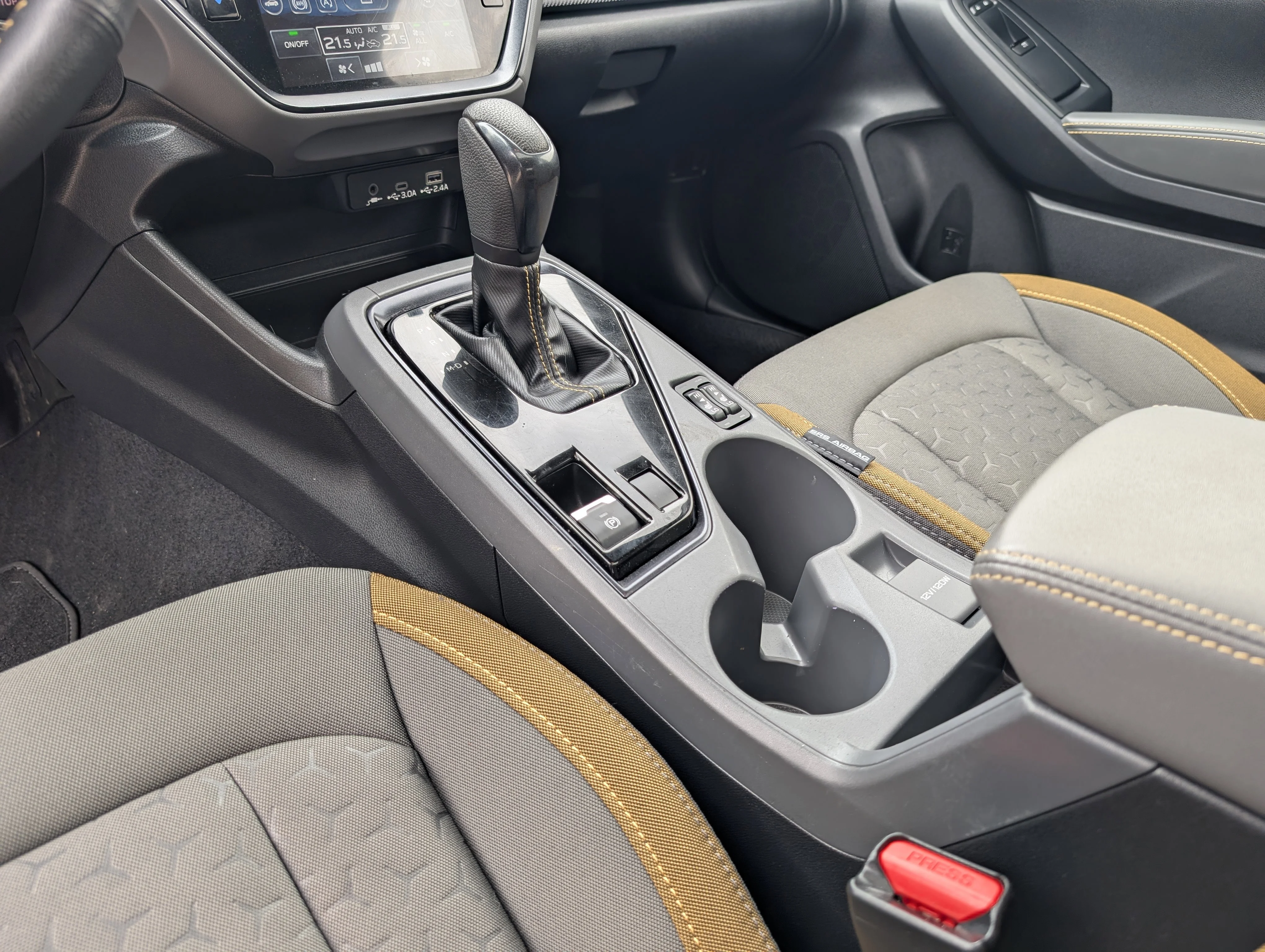 Used 2024 Blue Subaru Onyx image 31