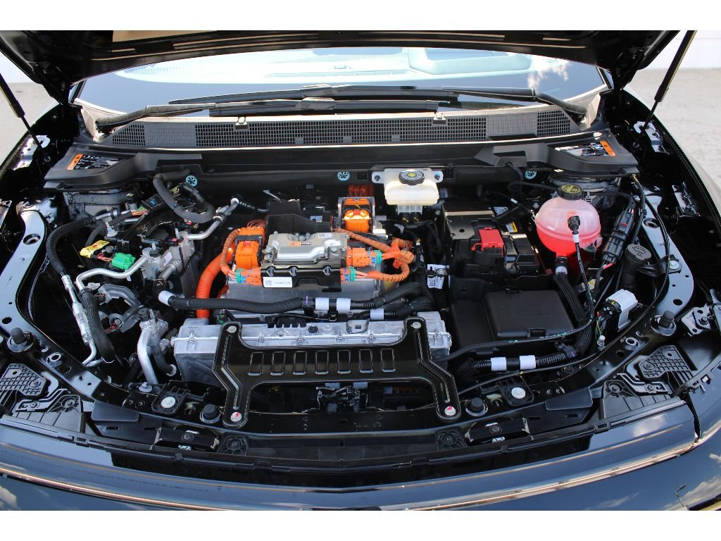 2025 Chevrolet Equinox EV RS - Photo 13