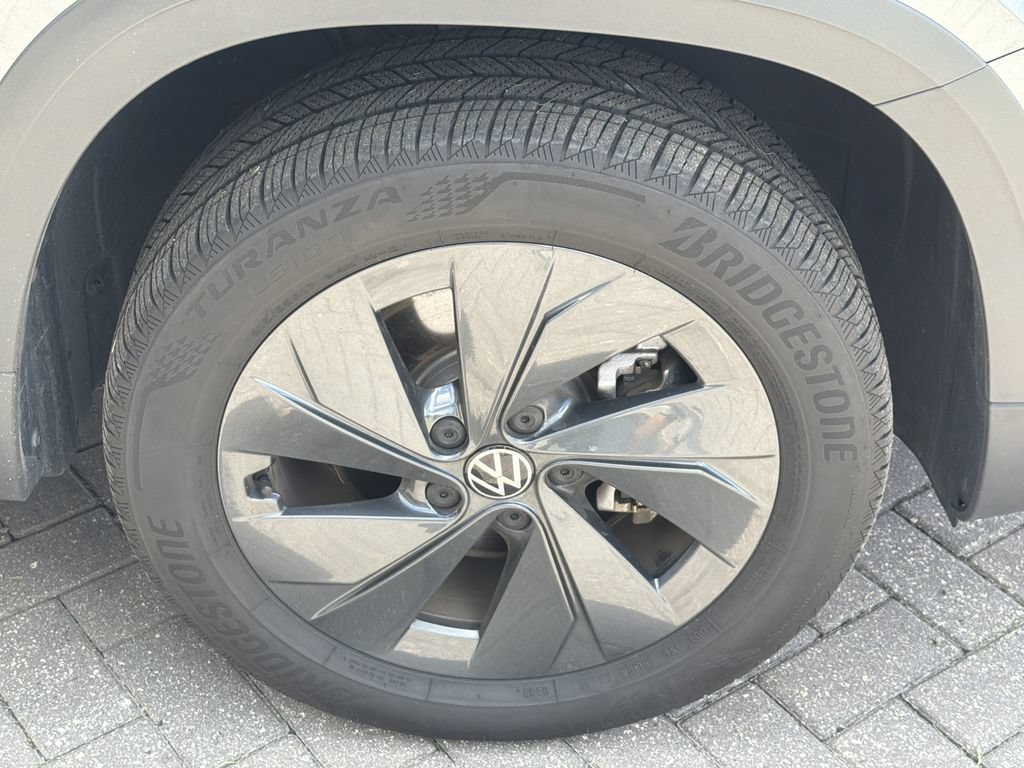 2025 Volkswagen Taos S - Photo 9