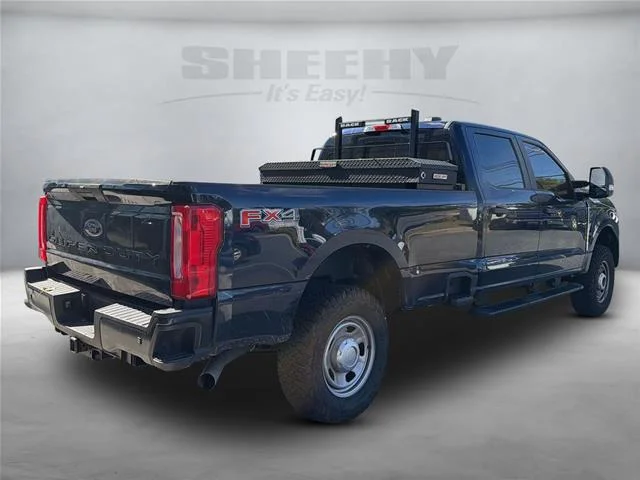 Used 2023 Blue Ford  image 11
