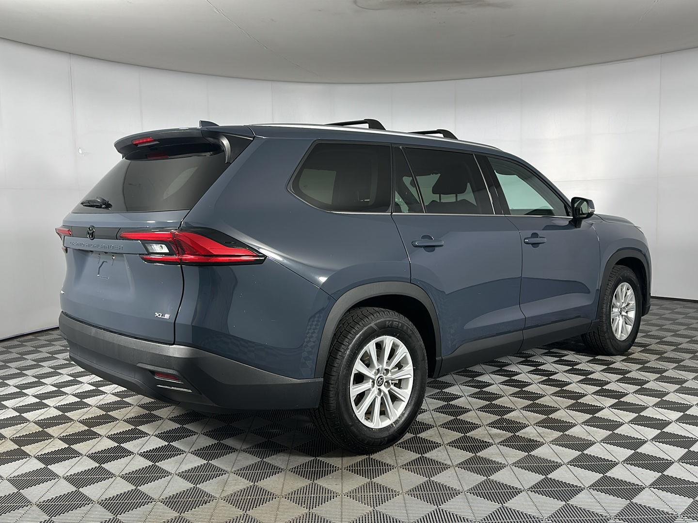 Used 2024 Storm Cloud Toyota XLE image 29