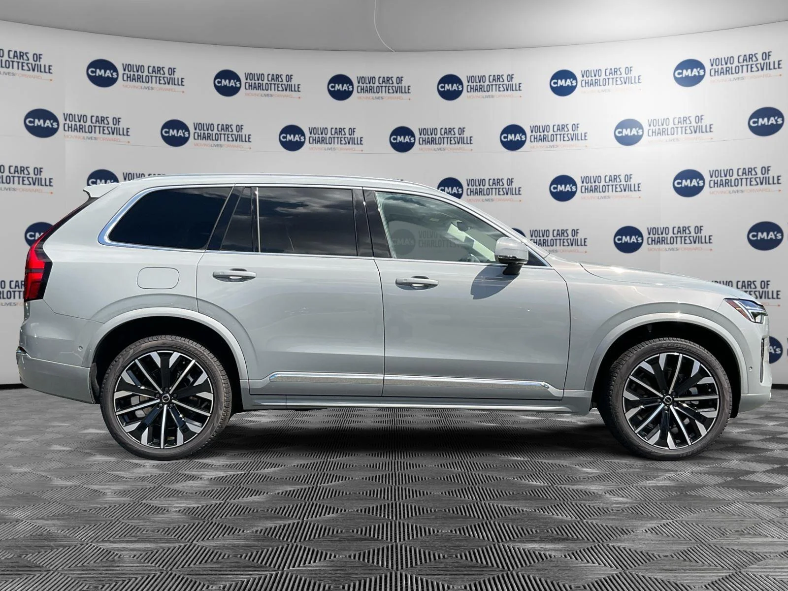 2026 Volvo XC90 Plus - Photo 6