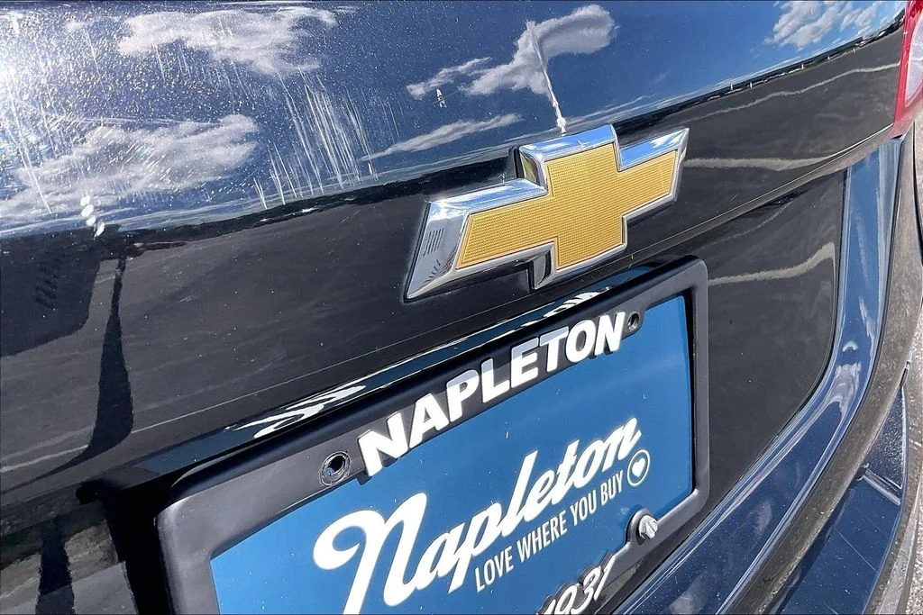 Used 2019 Black Chevrolet LT image 8