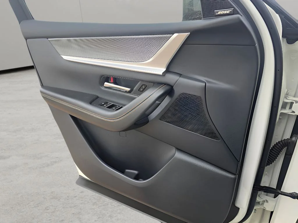 Used 2025 Rhodium White Premium Mazda Premium Plus Package image 26