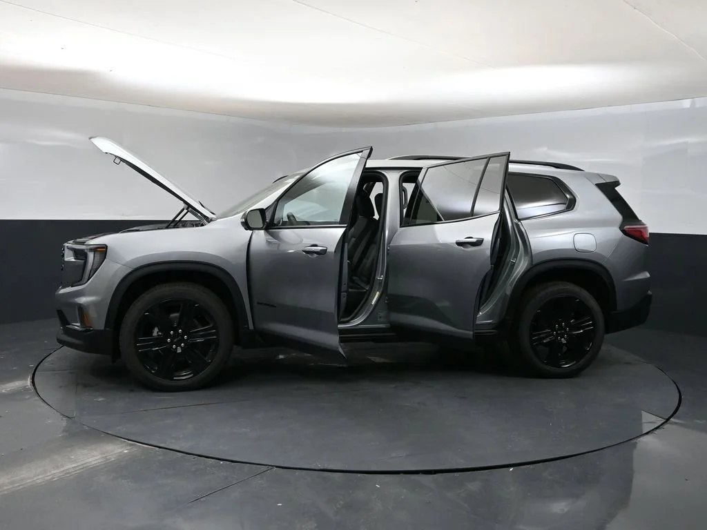 New 2026 Sterling Metallic GMC Elevation image 58