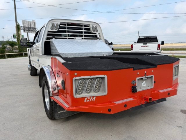 Used 2019 White Ford King Ranch image 3