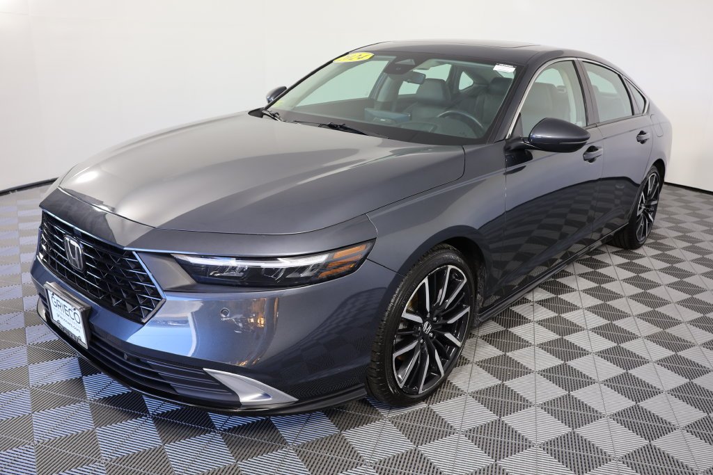Used 2024  Honda Touring image 4