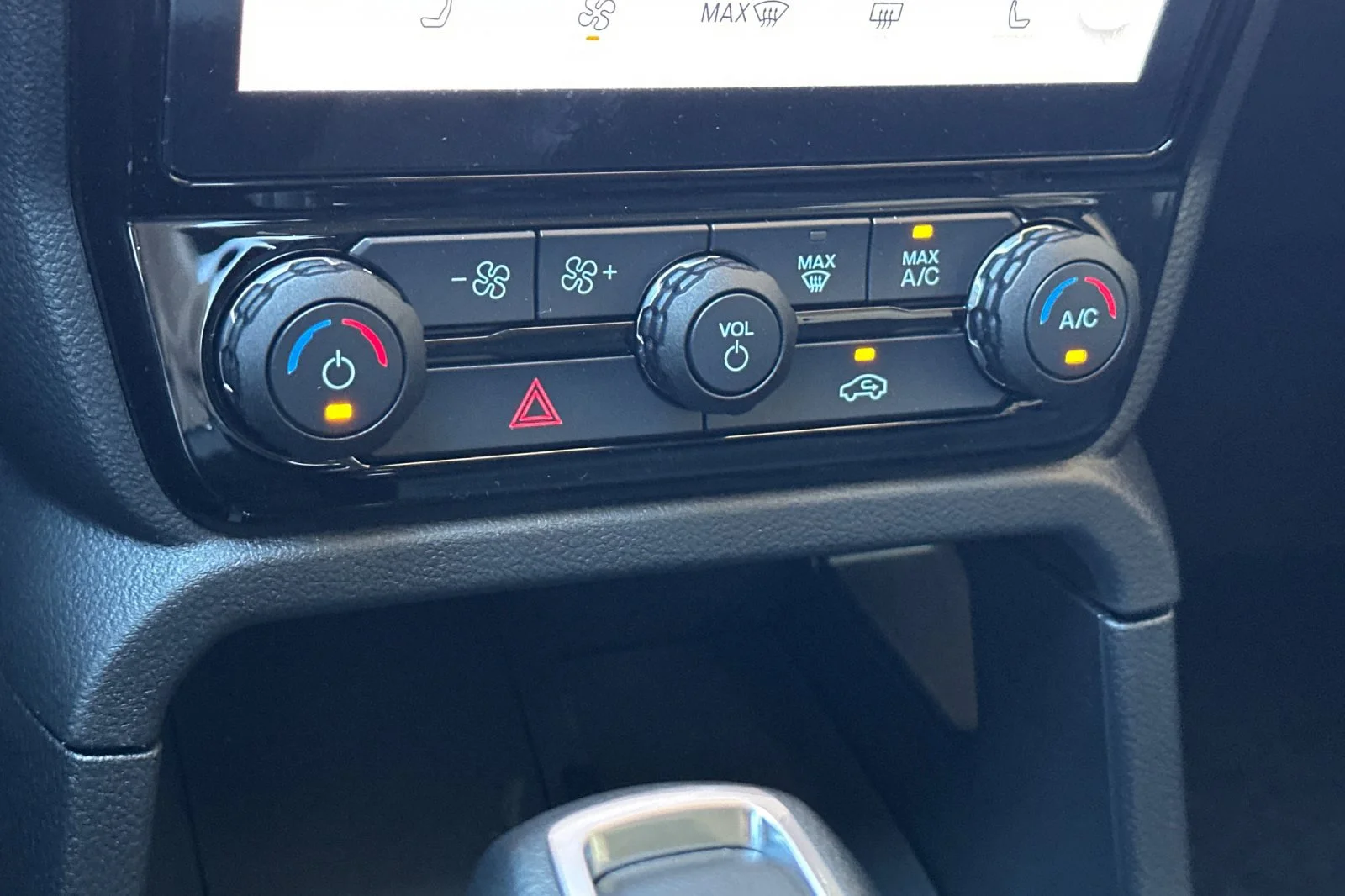 New 2026 Avalanche Ford XLT image 19