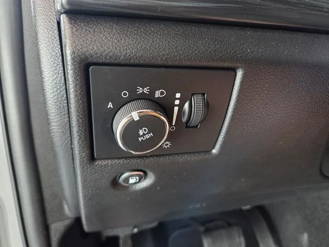Certified Used 2020 Gray Jeep Altitude image 21