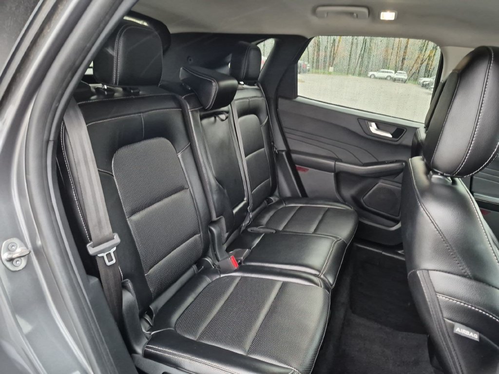 Used 2022 Gray Ford SEL image 29