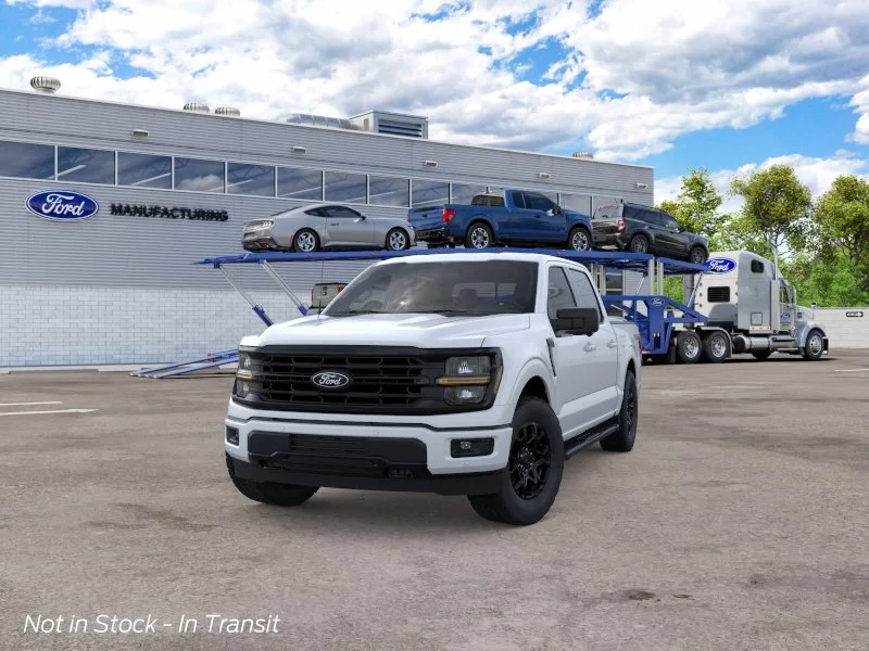 New 2026 Oxford White Ford XLT image 2