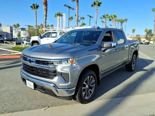 Used 2023 Sterling Gray Metallic Chevrolet LT image 8