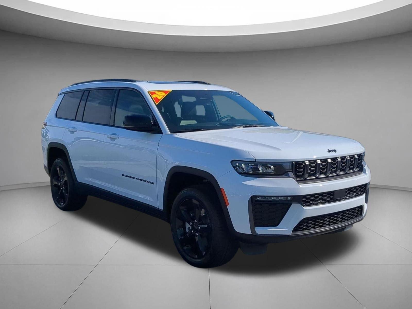 New 2026 Bright White Clear-Coat Exterior Paint Jeep Limited image 7