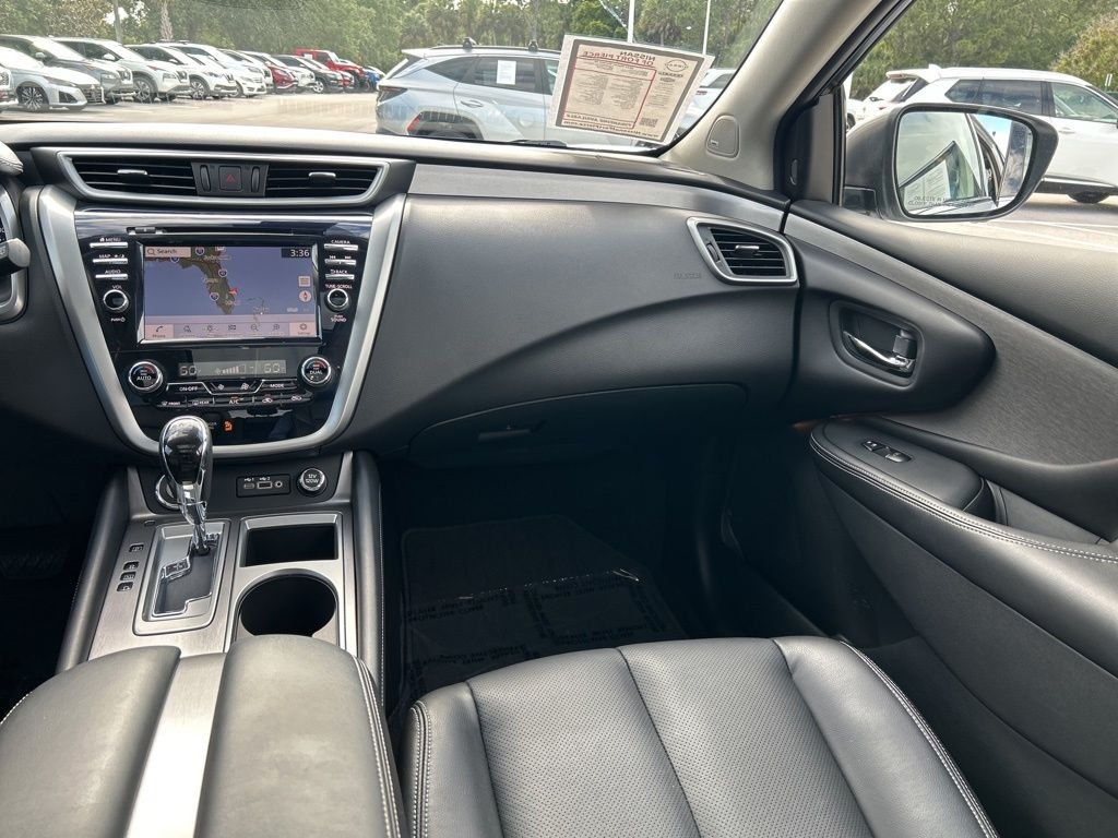 Used 2024 Silver Nissan SL image 13