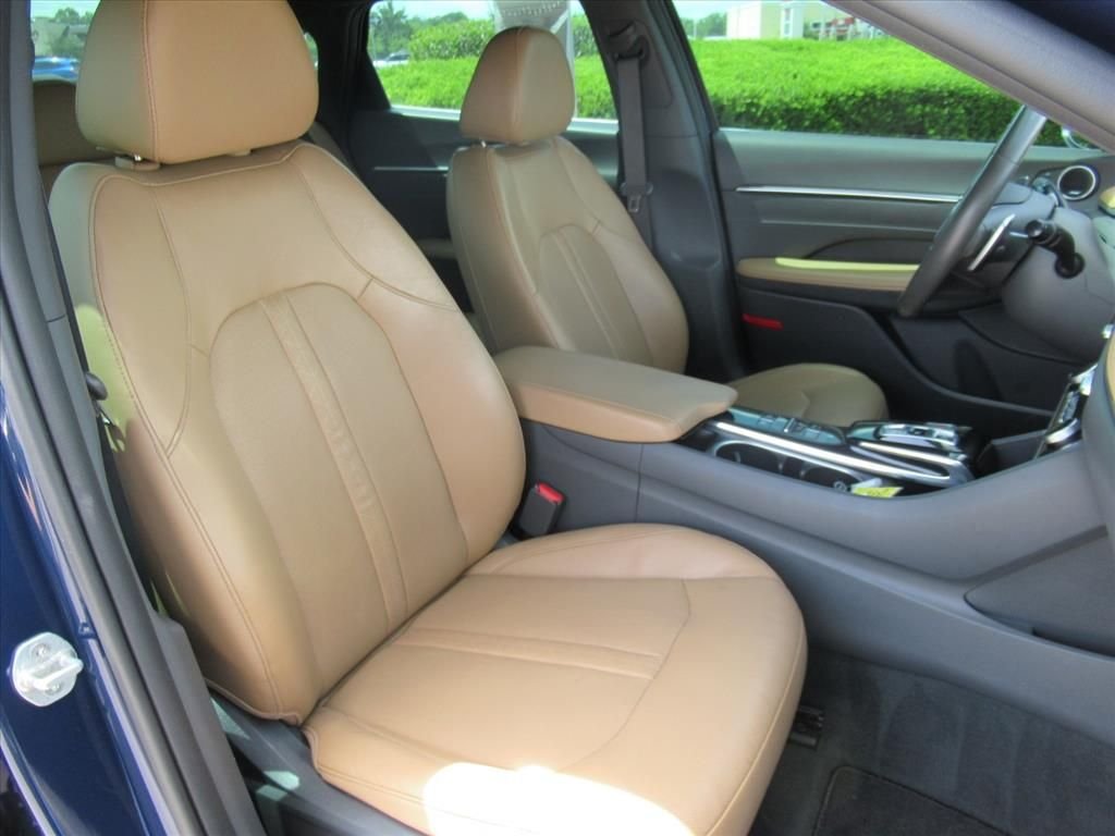 Used 2021 Blue Hyundai Limited image 9