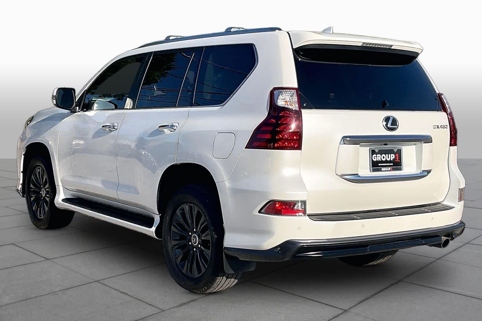 Used 2022 Starfire Pearl Lexus Luxury image 12