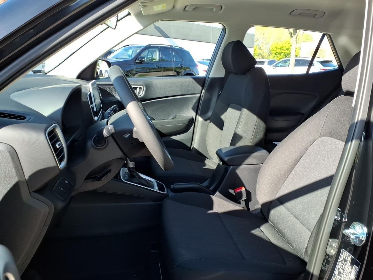New 2026 Onyx Black Hyundai SE image 11