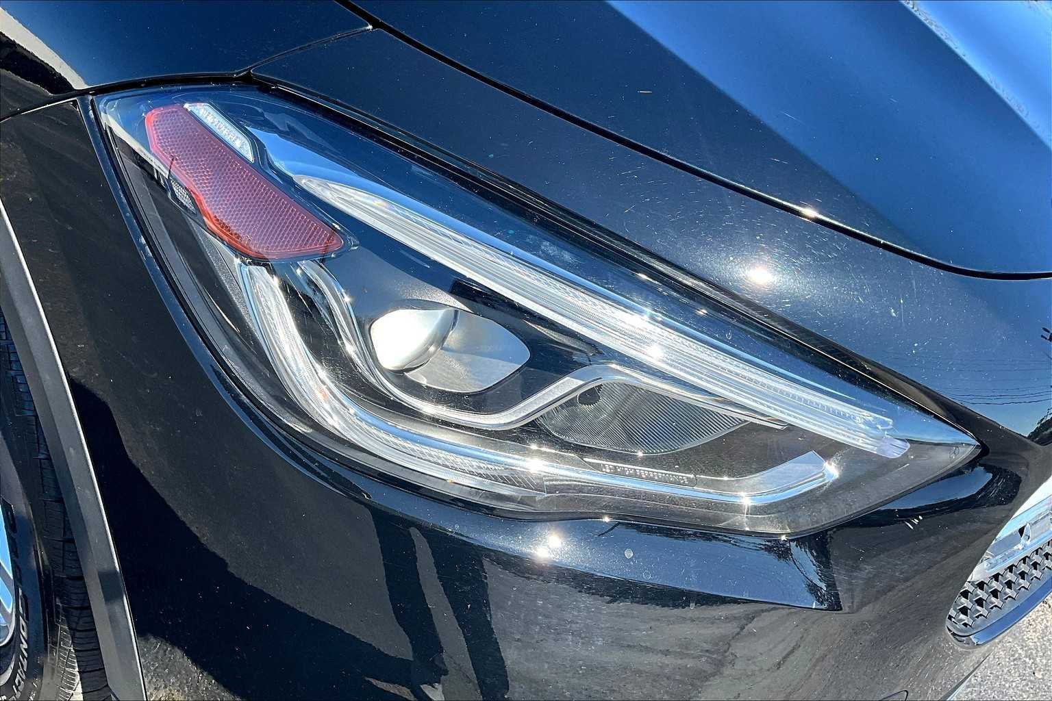 Used 2021 Night Black Mercedes-Benz GLA 250 image 27