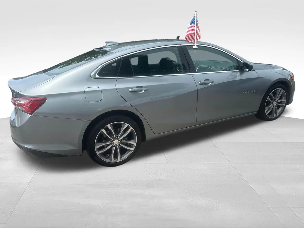 Used 2024 Gray Chevrolet LT image 27