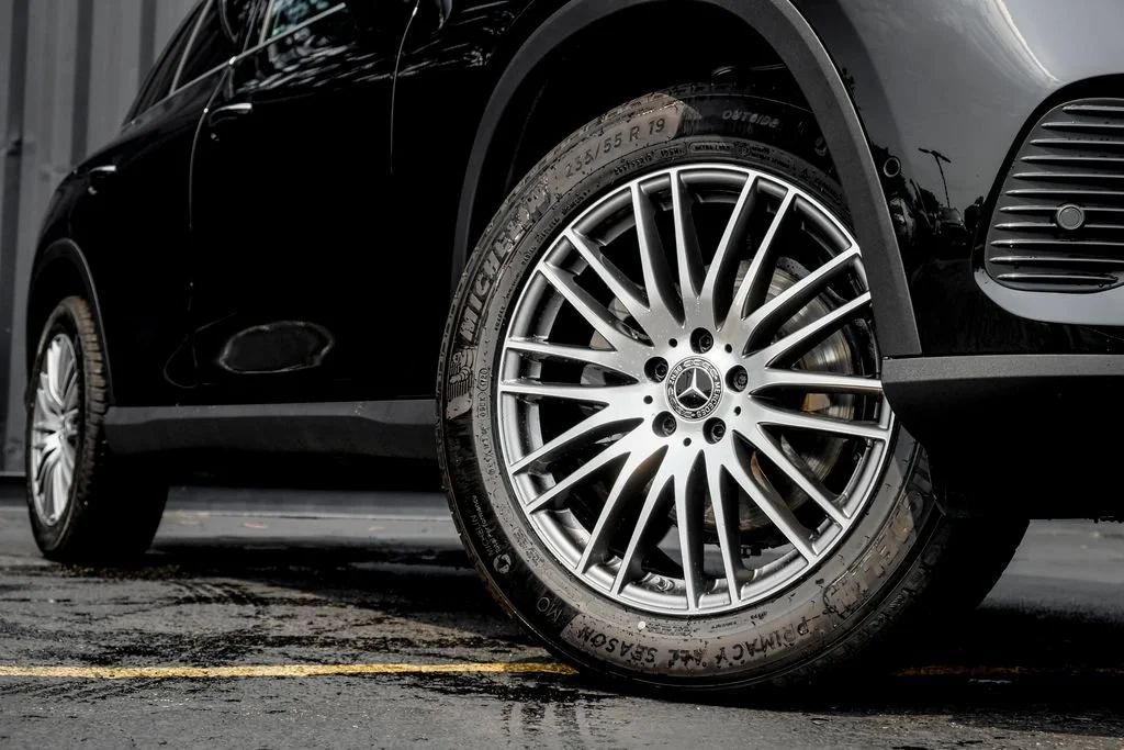 New 2026 Black Mercedes-Benz GLC 300 image 41