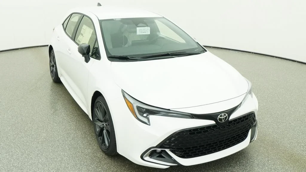 New 2026 Ice Cap Toyota XSE image 8