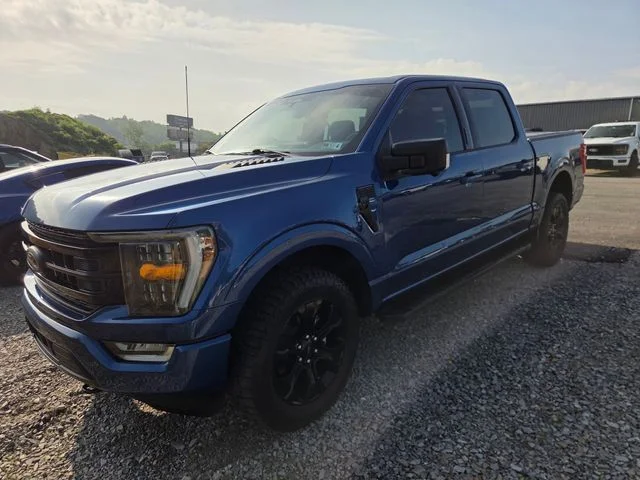 Used 2022 Blue Metallic Ford XLT image 2