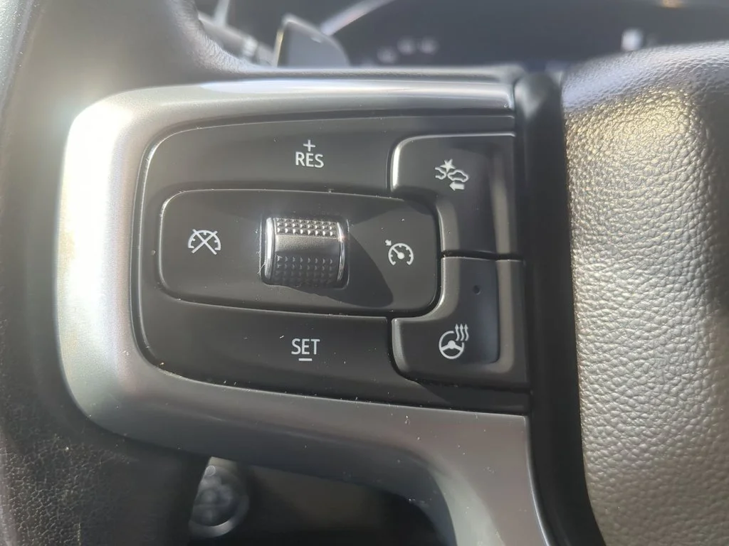Used 2022 Summit White Chevrolet RST image 22