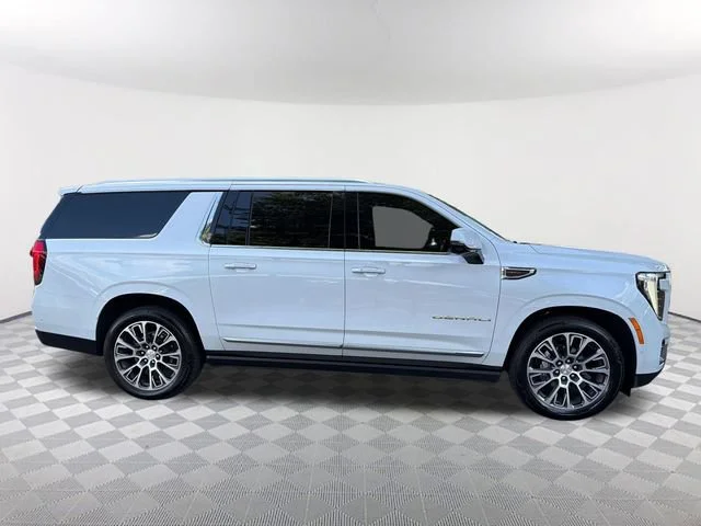 Used 2026 Glacier White Tricoat GMC Denali image 4