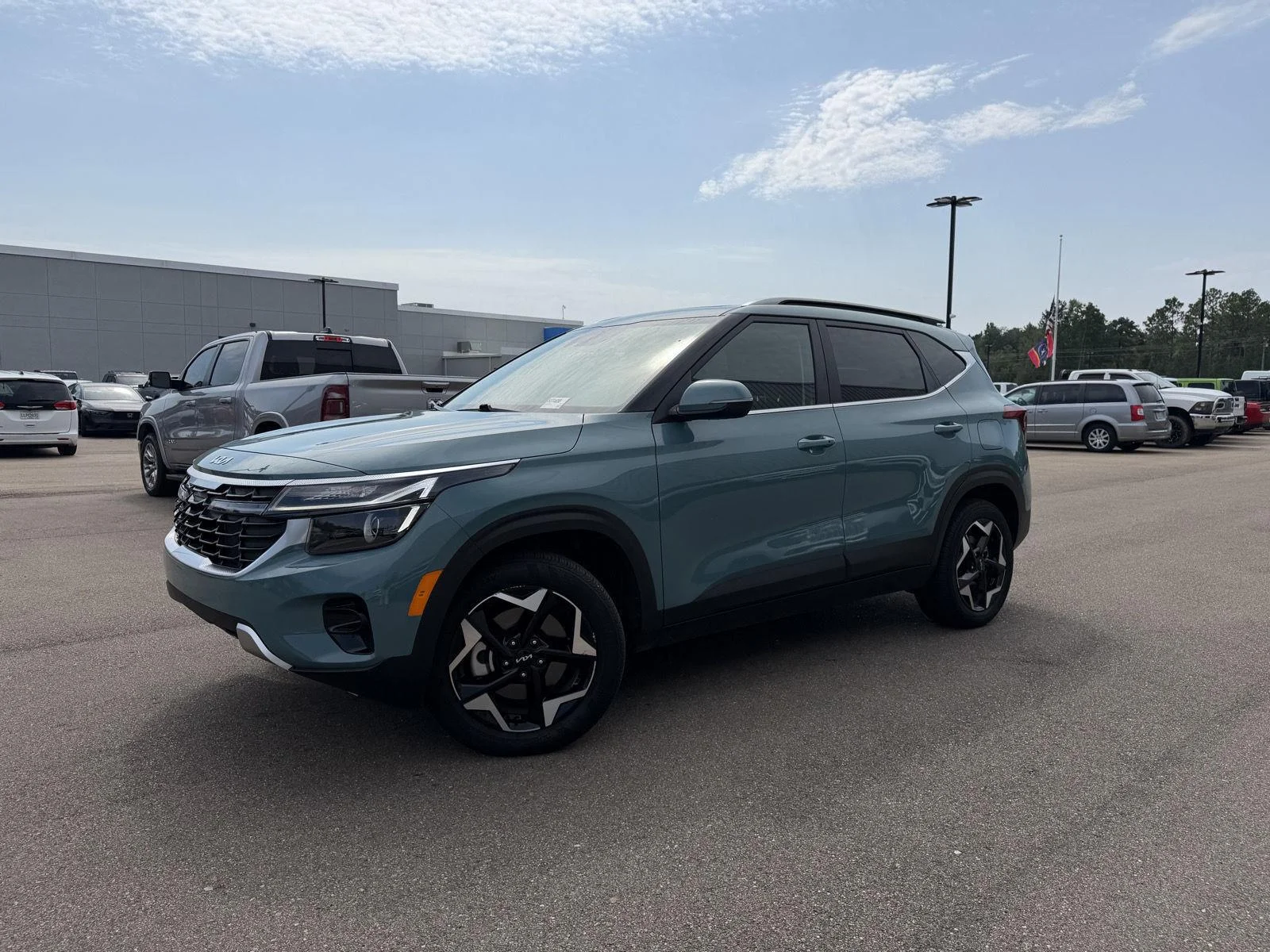 Used 2025 Pluton Blue Kia EX image 1