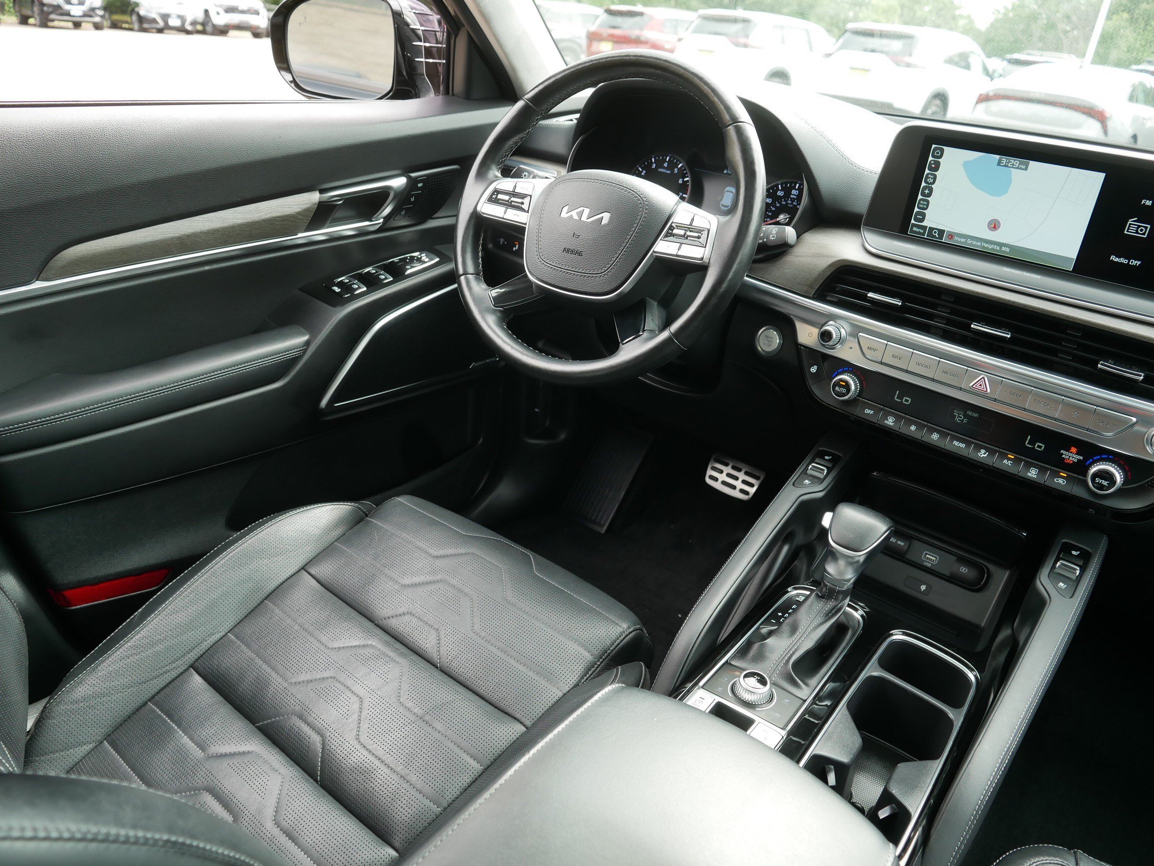 Certified Used 2022 Ebony Black Kia SX image 9
